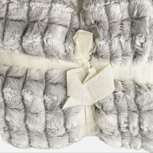 NWT Royal Luxe Micro Mink Sherpa Reversible throw blanket brown 50x60